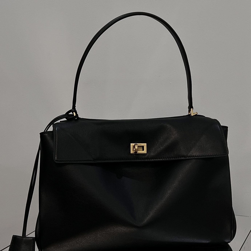 Ba*len*cia*ga top handle bags